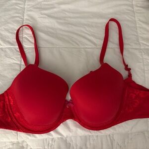 NWOT Victoria's Secret BBV Perfect Coverage Red Bra w lace 38C